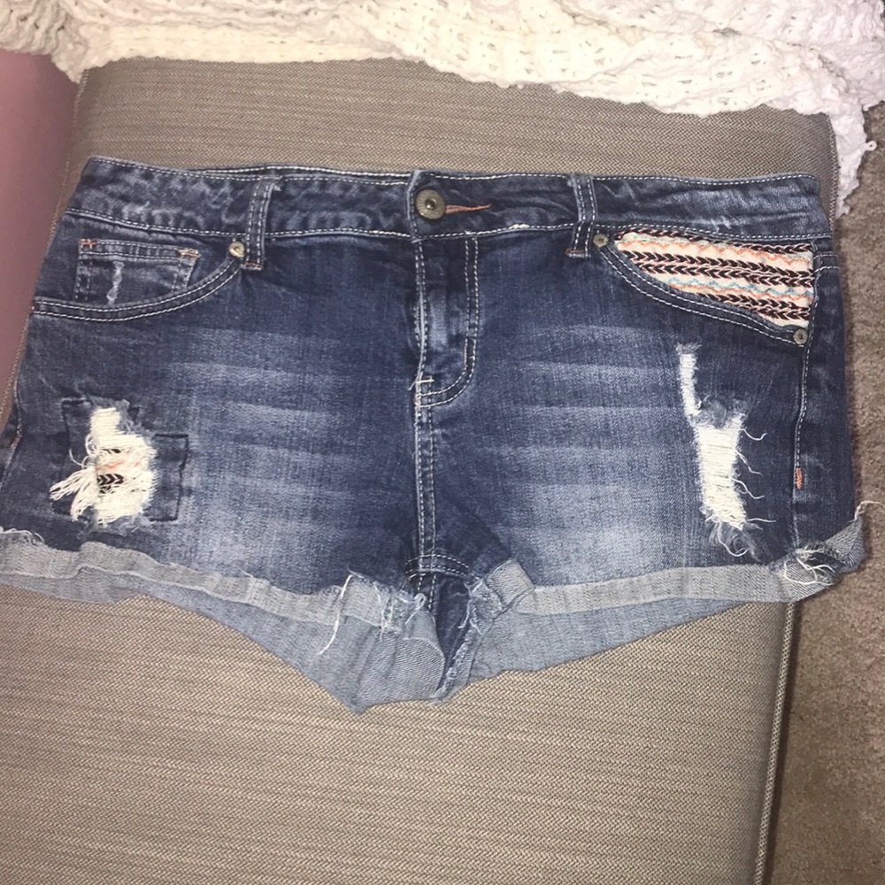 Sound girl Jean Shorts!